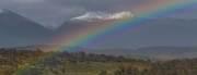 Regenbogen vor den Bergen von Feuerland