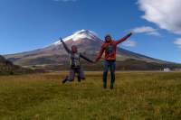 Wir vor dem Cotopaxi