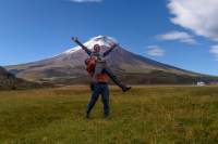 Wir vor dem Cotopaxi