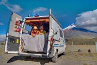 Pedro vor dem Cotopaxi